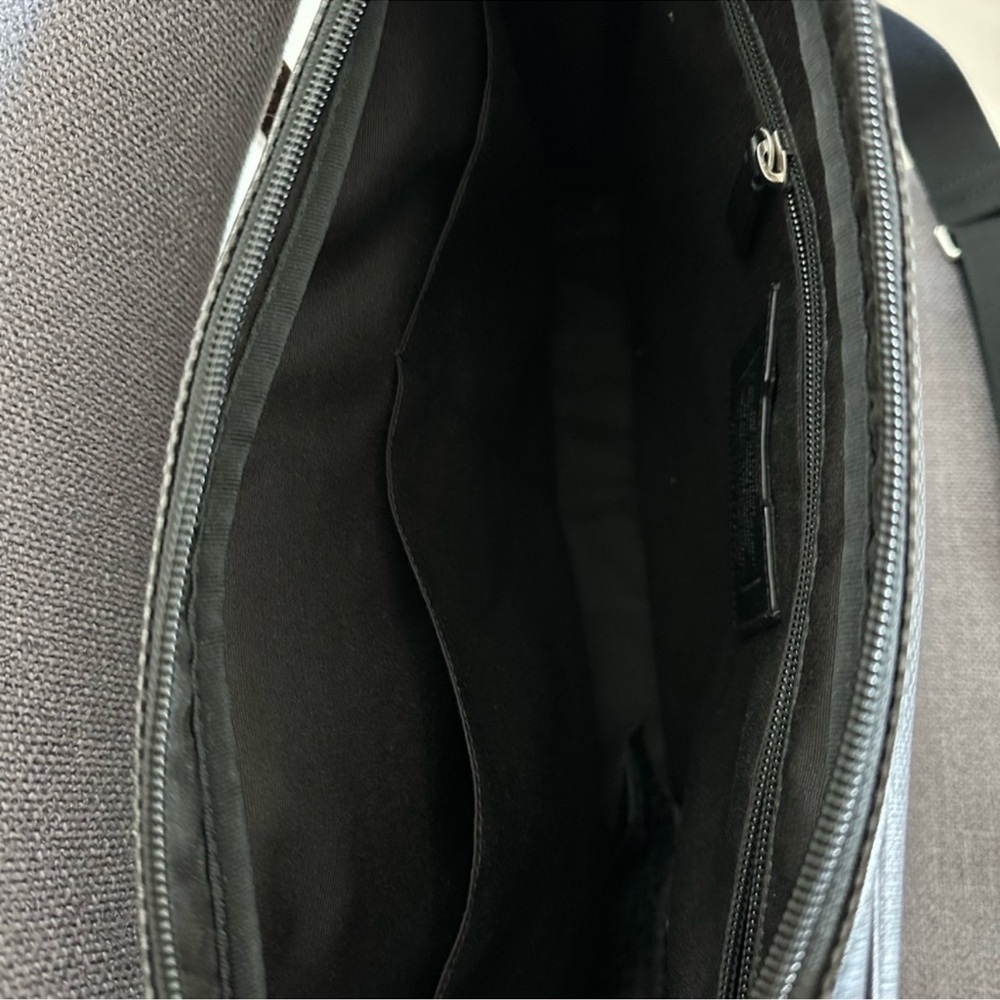 COACH Perry Black & Grey Men's Crossgrain Saffiano Leather Briefcase Laptop Bag - Picture 3 of 3